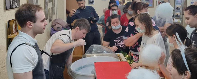Новогодний праздник в РДКБ