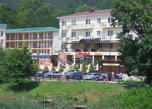 Отель Европа (Гагра)